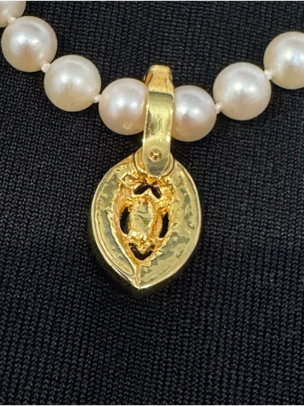 Pearl Enhancer Pendant w/ Simulated Blue Sapphire and Simulated diamonds Clip-On - Picture 2 of 5
